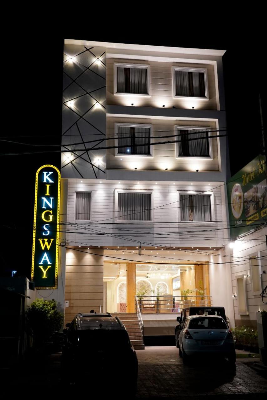 Hotel King'S Way Amritsar Exterior photo